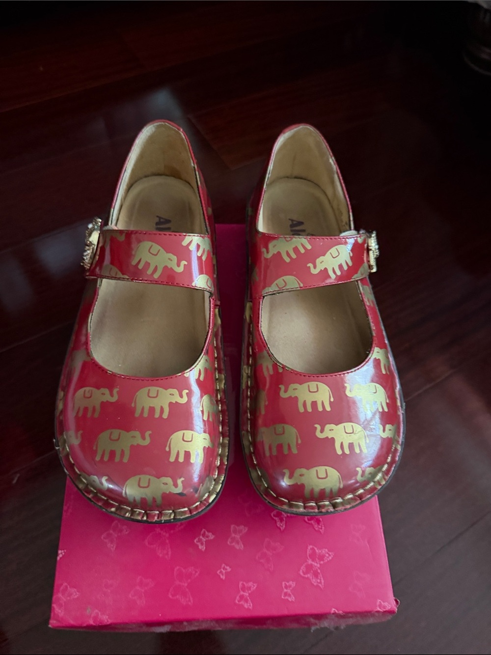 Alegria Women Red Paloma Shoes with Gold Elephant Accents